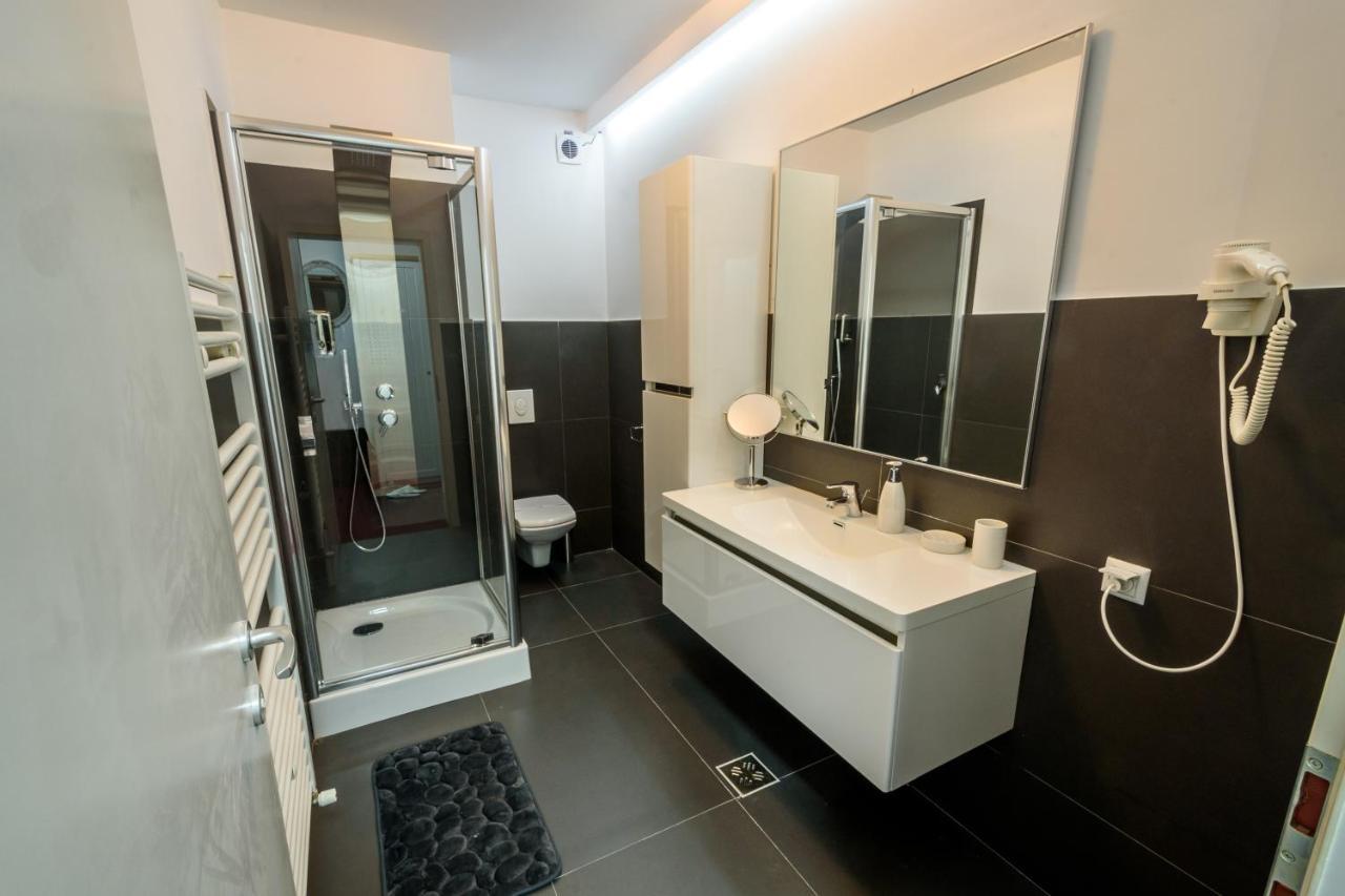 Ultracentral Luxury Apartment Cluj-Napoca Exterior photo
